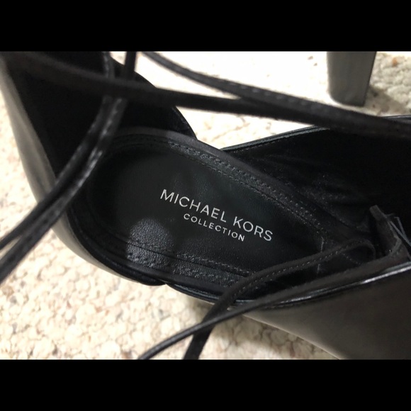 MichaelKora Black Leather Wedges - Picture 2 of 3
